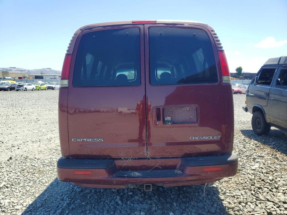2001 Chevrolet Express მანქანა იყიდება აუქციონზე, vin: 1GNFG65R011213095, აუქციონის ნომერი: 57373496