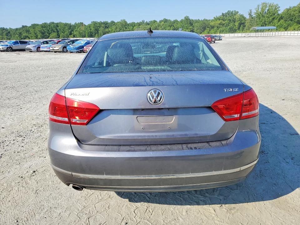 2015 Volkswagen Passat მანქანა იყიდება აუქციონზე, vin: 1VWBT7A33FC048355, აუქციონის ნომერი: 57156166