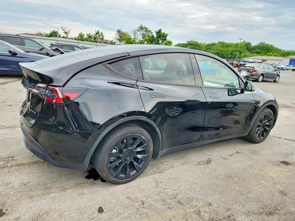 2023 Tesla Model Y მანქანა იყიდება აუქციონზე, vin: 7SAYGDEE6PF747403, აუქციონის ნომერი: 57352986