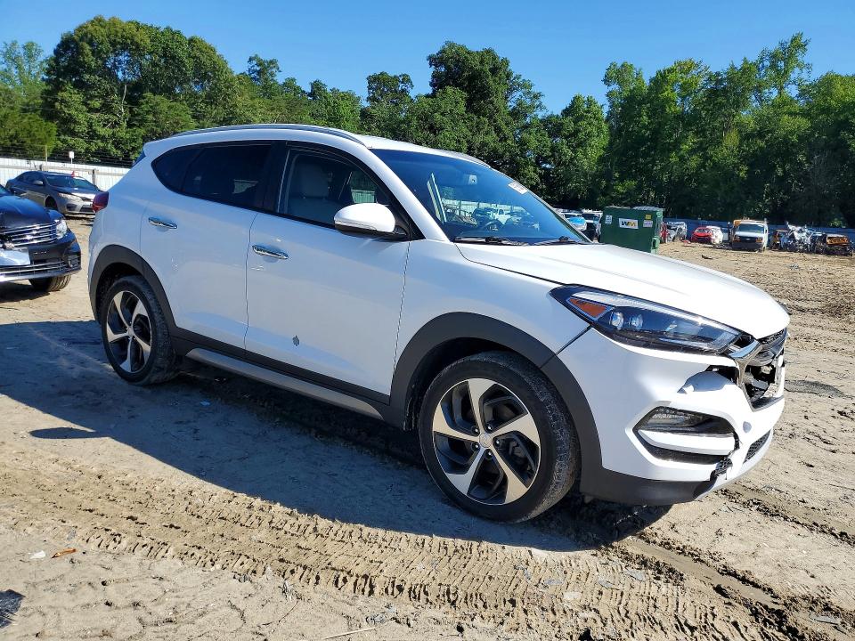 2017 Hyundai Tucson მანქანა იყიდება აუქციონზე, vin: KM8J3CA2XHU273170, აუქციონის ნომერი: 58156326