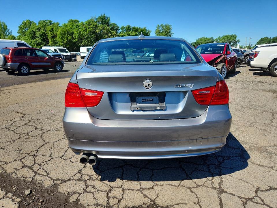 57709396 :رقم المزاد ، WBAPK5C58AA652399 vin ، 2010 Bmw 328 مزاد بيع