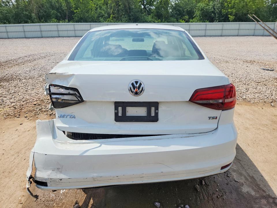 59125916 :رقم المزاد ، 3VW2B7AJ3JM227651 vin ، 2018 Volkswagen Jetta مزاد بيع
