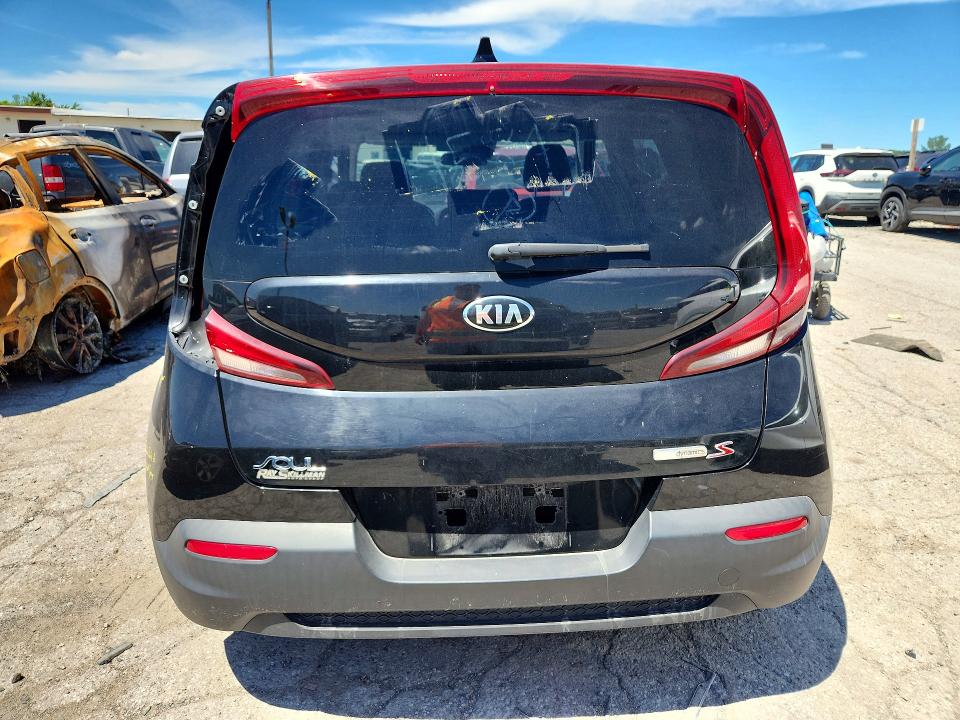 57997726 :رقم المزاد ، KNDJ23AU4M7145847 vin ، 2021 Kia Soul مزاد بيع