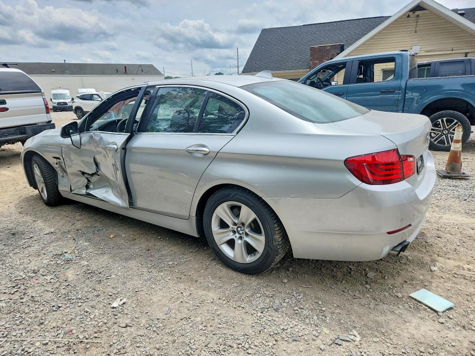 56899616 :رقم المزاد ، WBAXH5C57CDW07339 vin ، 2012 Bmw 528 مزاد بيع