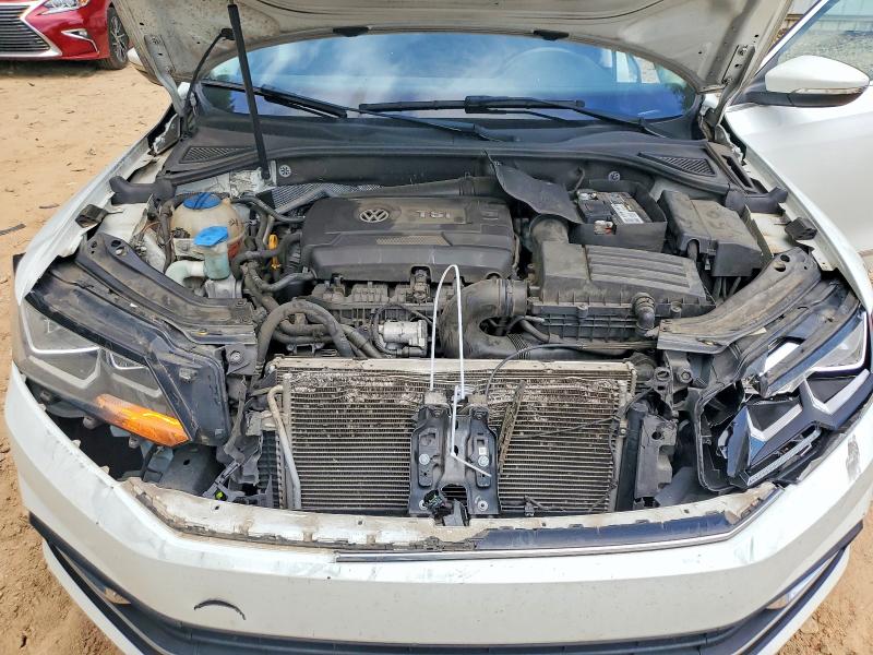 56468806 :رقم المزاد ، 1VWAT7A35HC053149 vin ، 2017 Volkswagen Passat مزاد بيع