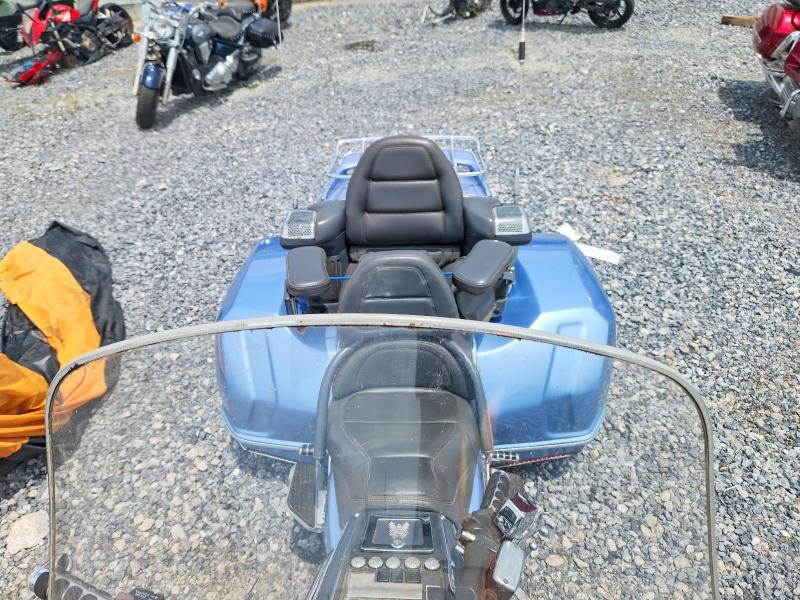 56484256 :رقم المزاد ، 1HFSC2206LA200930 vin ، 1990 Honda Gl1500 مزاد بيع