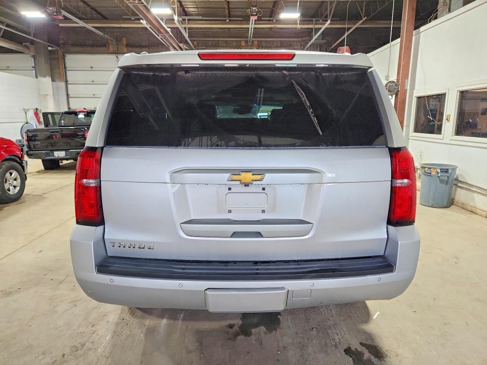 2015 Chevrolet Tahoe მანქანა იყიდება აუქციონზე, vin: 1GNSKBKC1FR118379, აუქციონის ნომერი: 57979486