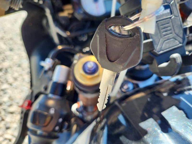 56809796 :رقم المزاد ، JS1GT74AX22108984 vin ، 2002 Suzuki Gsx-r1000 مزاد بيع