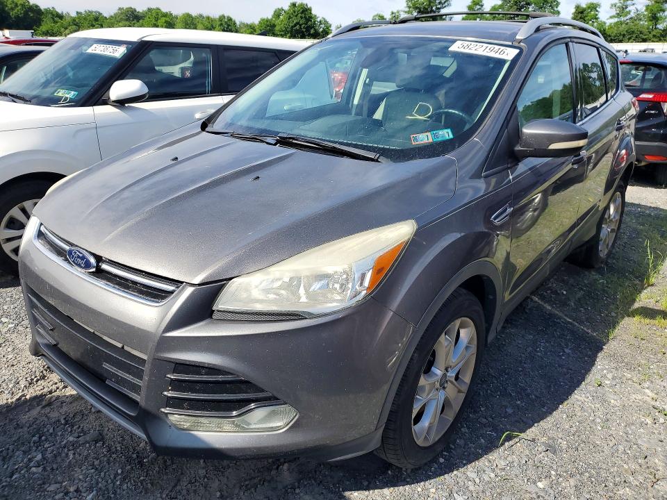 2014 Ford Escape მანქანა იყიდება აუქციონზე, vin: 1FMCU9JX9EUB52677, აუქციონის ნომერი: 58221946