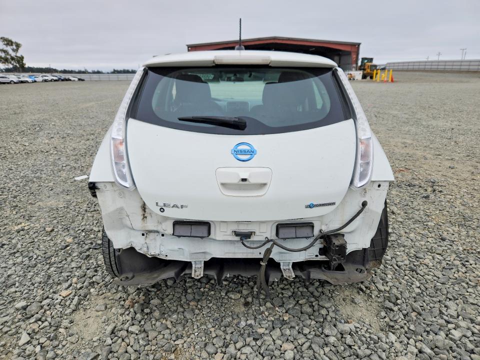58321726 :رقم المزاد ، 1N4AZ0CP4GC301971 vin ، 2016 Nissan Leaf مزاد بيع