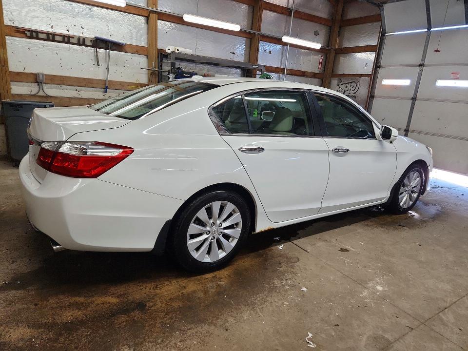57675376 :رقم المزاد ، 1HGCR2F89EA105974 vin ، 2014 Honda Accord مزاد بيع