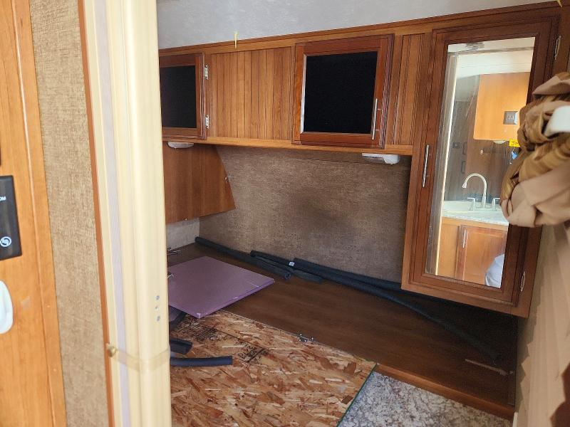 53523736 :رقم المزاد ، 5ZT2TRWB9GB510048 vin ، 2016 Tracker Recreational Vehicle (rv) مزاد بيع