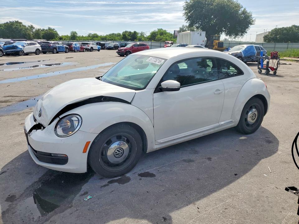 Продаж на аукціоні авто 2013 Volkswagen Beetle, vin: 3VWJP7AT1DM690889, номер лоту: 57775216