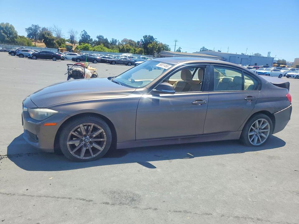 56651466 :رقم المزاد ، WBA3B1C5XEK133832 vin ، 2014 Bmw 320 مزاد بيع
