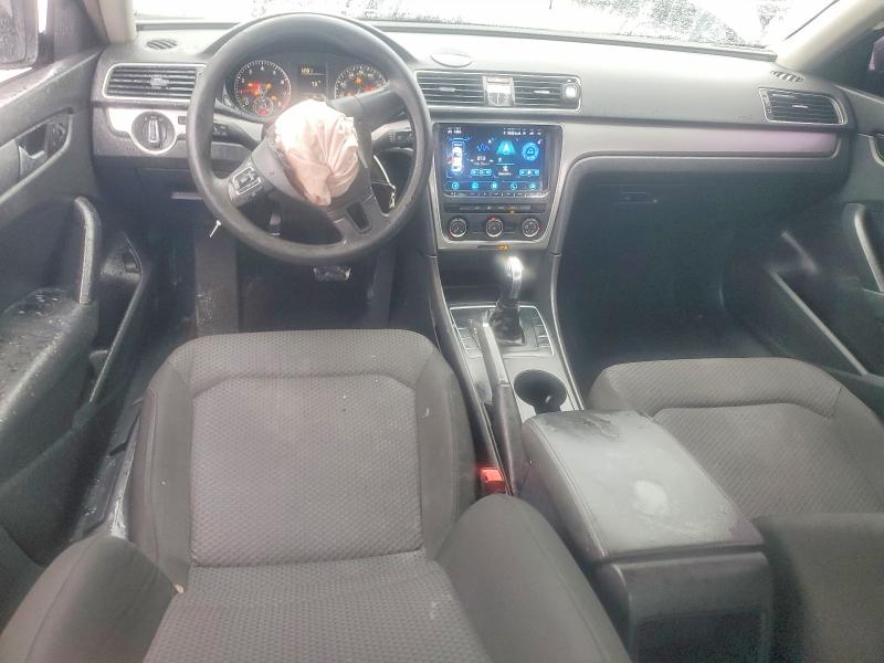 57777256 :رقم المزاد ، 1VWAS7A31FC070742 vin ، 2015 Volkswagen Passat مزاد بيع