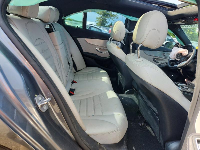 59137076 :رقم المزاد ، 55SWF6EB4JU275510 vin ، 2018 Mercedes-benz C مزاد بيع