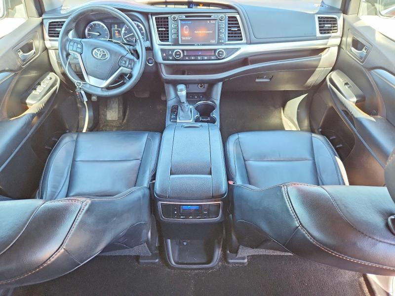 2015 Toyota Highlander მანქანა იყიდება აუქციონზე, vin: 5TDJKRFH9FS152753, აუქციონის ნომერი: 56721056