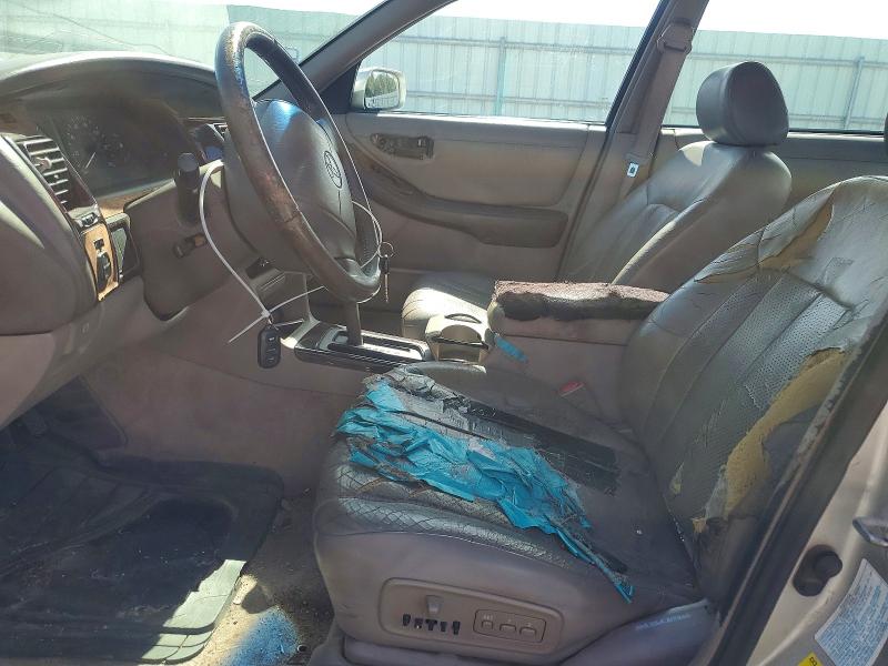 56623716 :رقم المزاد ، 4T1BF18B5XU347356 vin ، 1999 Toyota Avalon مزاد بيع