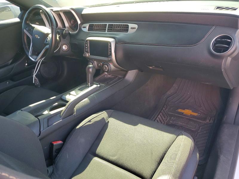 57185366 :رقم المزاد ، 2G1FD1E32F9143143 vin ، 2015 Chevrolet Camaro مزاد بيع