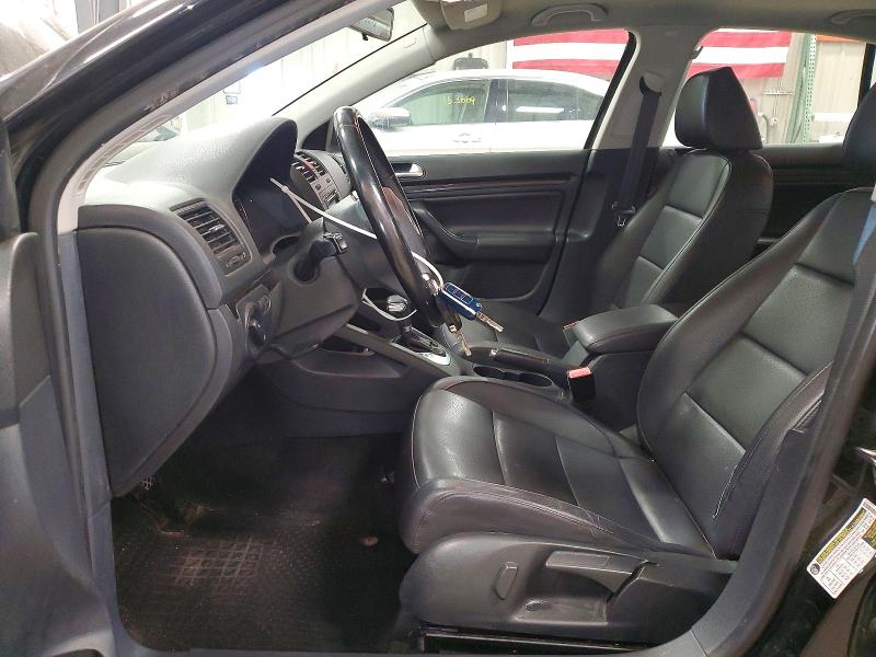 57737556 :رقم المزاد ، 3VWRX7AJ6AM041537 vin ، 2010 Volkswagen Jetta مزاد بيع