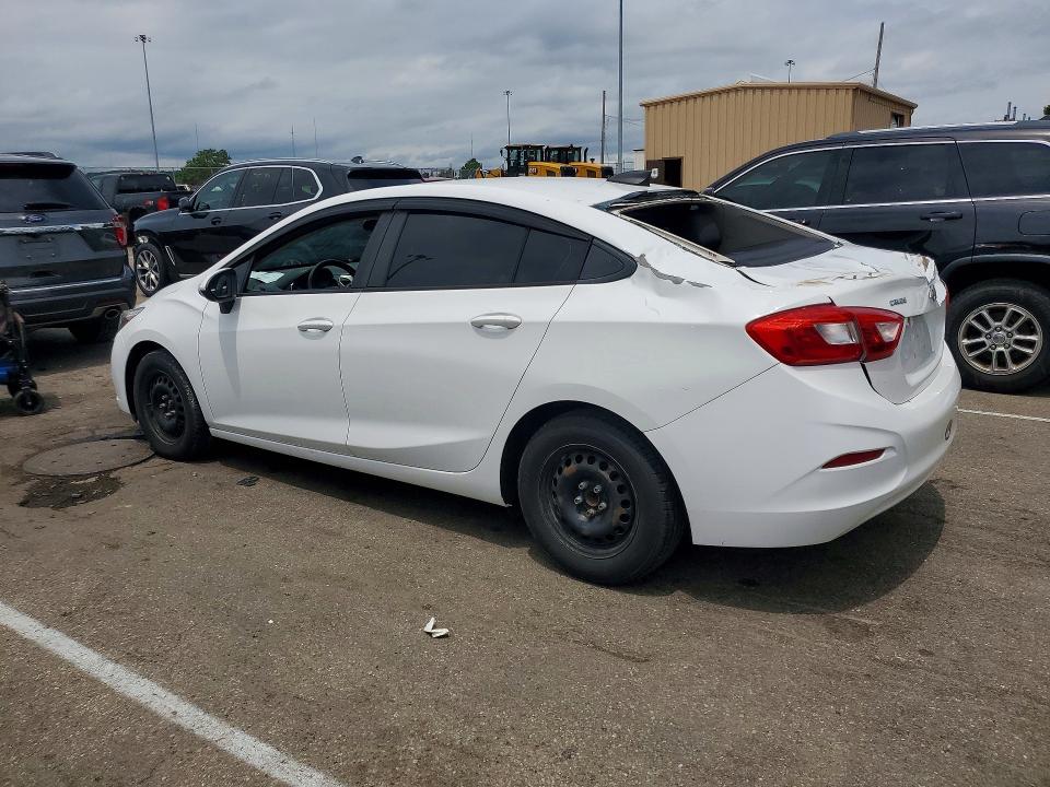 58123026 :رقم المزاد ، 1G1BA5SMXH7134576 vin ، 2017 Chevrolet Cruze مزاد بيع