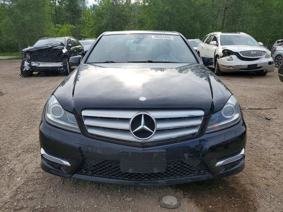 Продажа на аукционе авто 2013 Mercedes-benz C, vin: WDDGF8ABXDA813914, номер лота: 56324856