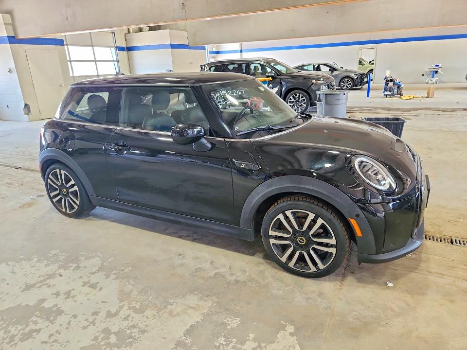 Продажа на аукционе авто 2022 Mini Cooper, vin: WMW13DJ04N2R01057, номер лота: 58961546