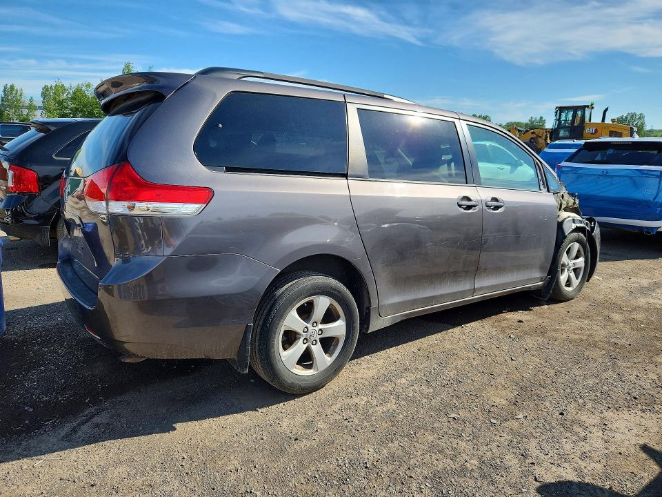 Продажа на аукционе авто 2014 Toyota Sienna, vin: 5TDKK3DC4ES409261, номер лота: 56524336