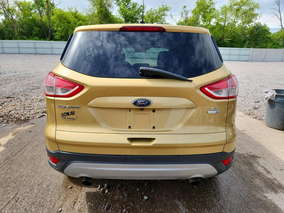 55503546 :رقم المزاد ، 1FMCU9GX2FUC63175 vin ، 2015 Ford Escape مزاد بيع
