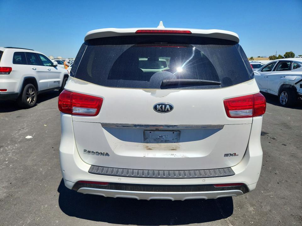 55246416 :رقم المزاد ، KNDME5C13G6147036 vin ، 2016 Kia Sedona مزاد بيع
