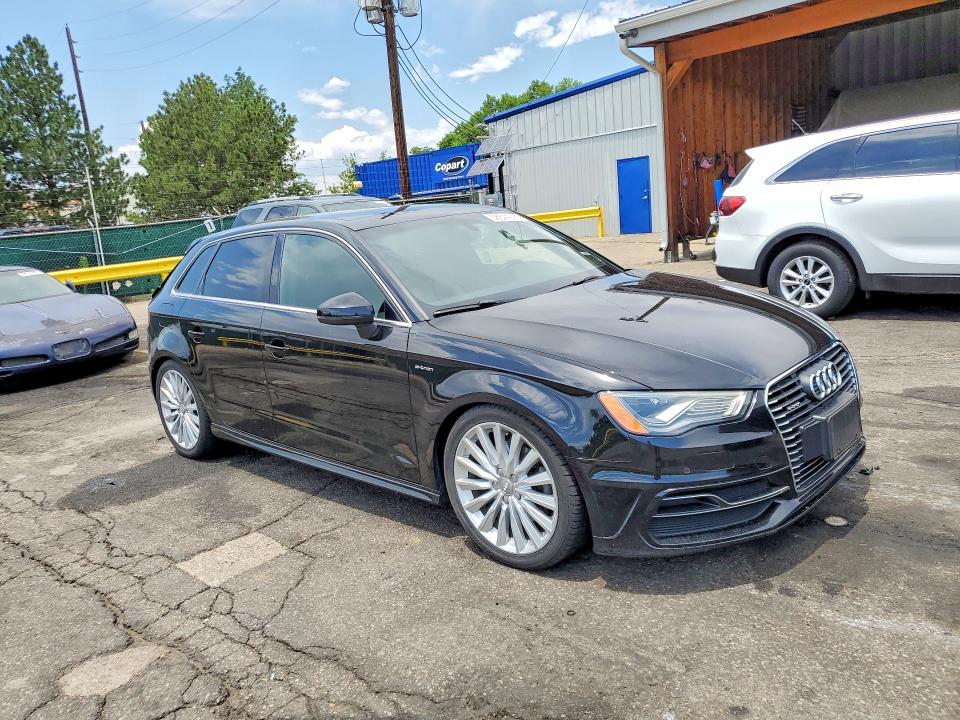 Продажа на аукционе авто 2016 Audi A3, vin: WAUTPBFF1GA109925, номер лота: 58644976