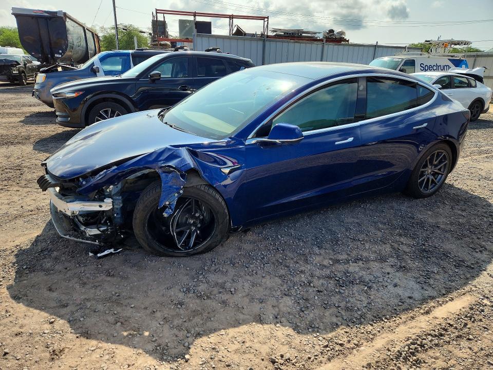2020 Tesla Model 3 მანქანა იყიდება აუქციონზე, vin: 5YJ3E1EB1LF617153, აუქციონის ნომერი: 57896366