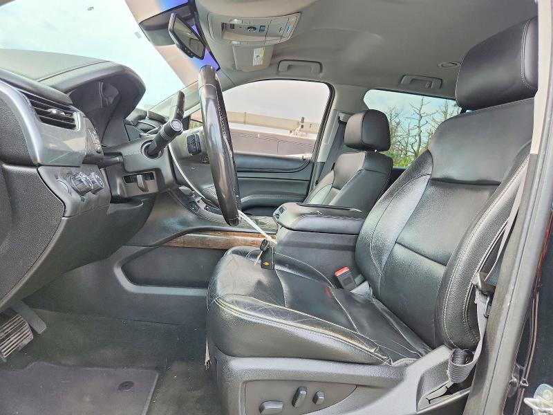 Продаж на аукціоні авто 2018 Chevrolet Suburban, vin: 1GNSKHKC4JR238611, номер лоту: 57382586