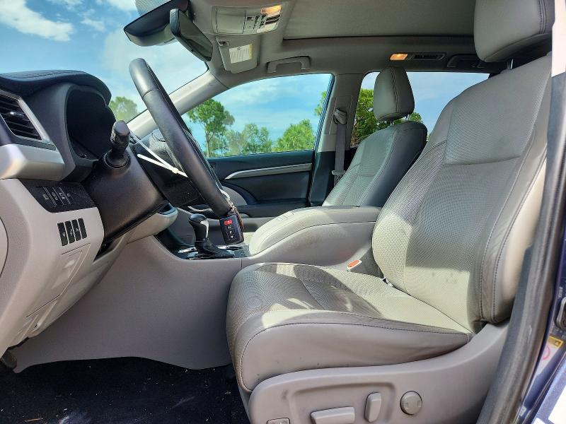 Продаж на аукціоні авто 2019 Toyota Highlander, vin: 5TDDZRFHXKS957146, номер лоту: 55393876