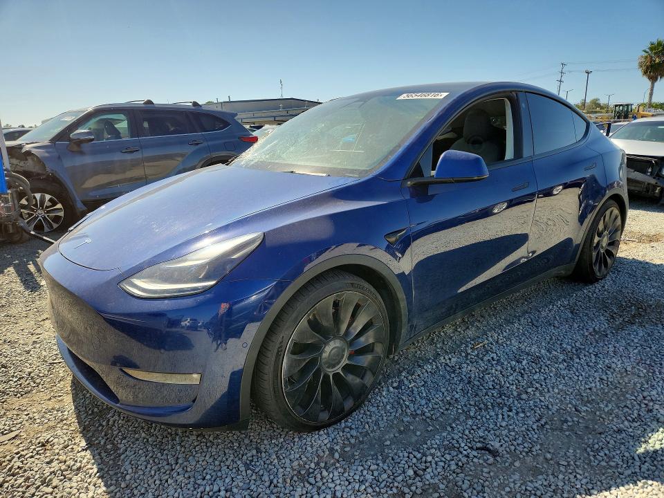 56546816 :رقم المزاد ، 7SAYGDEF2NF443846 vin ، 2022 Tesla Model Y مزاد بيع