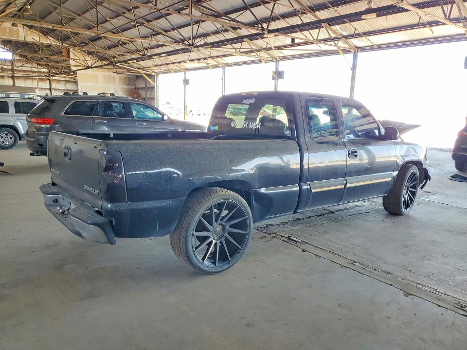 Продажа на аукционе авто 2005 Chevrolet Silverado, vin: 2GCEC19T251157539, номер лота: 58743576
