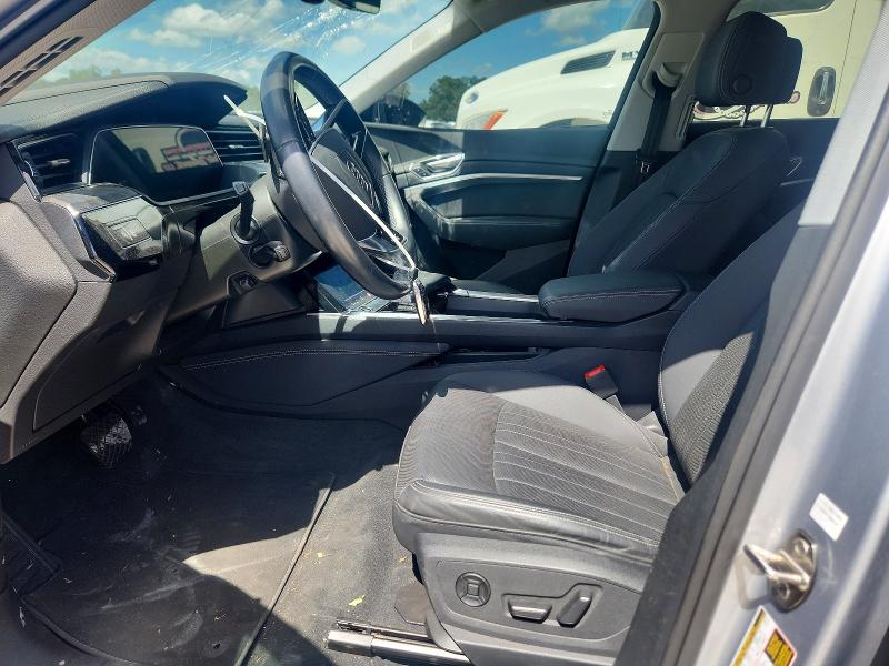 2022 Audi E-tron მანქანა იყიდება აუქციონზე, vin: WA12AAGE8NB028552, აუქციონის ნომერი: 55925216