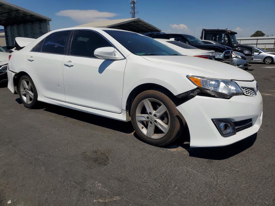 2013 Toyota Camry მანქანა იყიდება აუქციონზე, vin: 4T1BF1FK9DU227705, აუქციონის ნომერი: 57833036