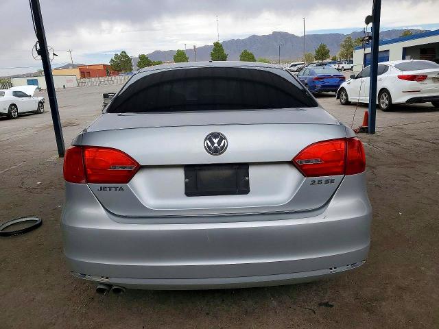 2011 Volkswagen Jetta მანქანა იყიდება აუქციონზე, vin: 3VWDX7AJ5BM368913, აუქციონის ნომერი: 56525336
