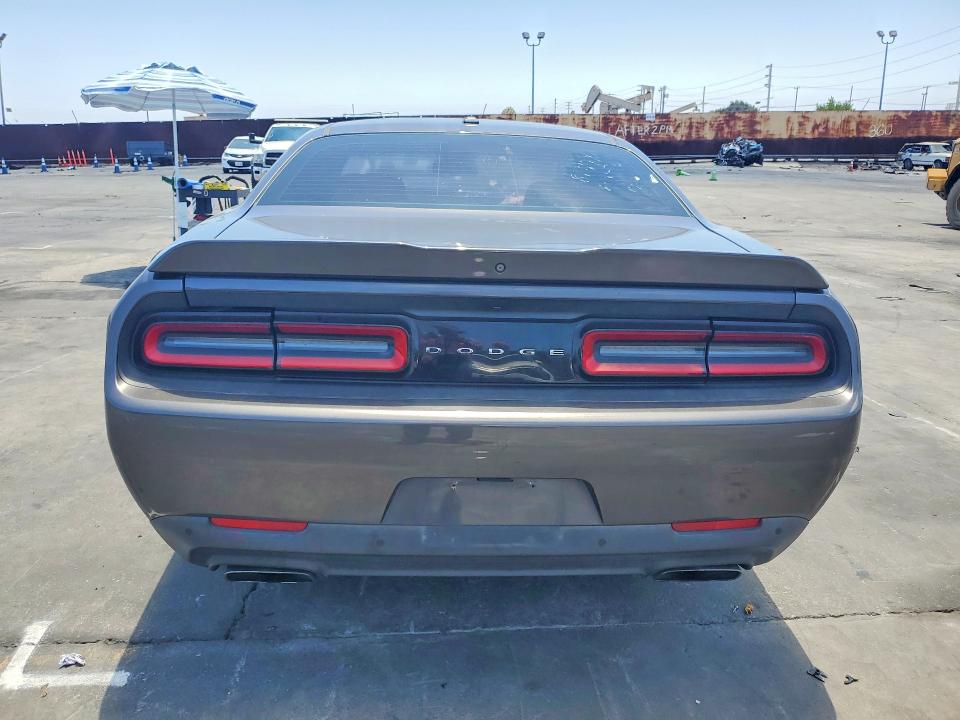 58328726 :رقم المزاد ، 2C3CDZBT5KH641905 vin ، 2019 Dodge Challenger مزاد بيع