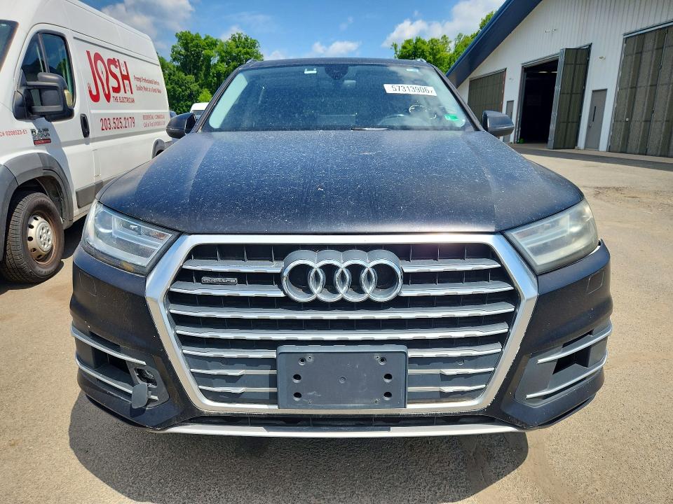 Продаж на аукціоні авто 2017 Audi Q7, vin: WA1LAAF72HD040325, номер лоту: 57313906