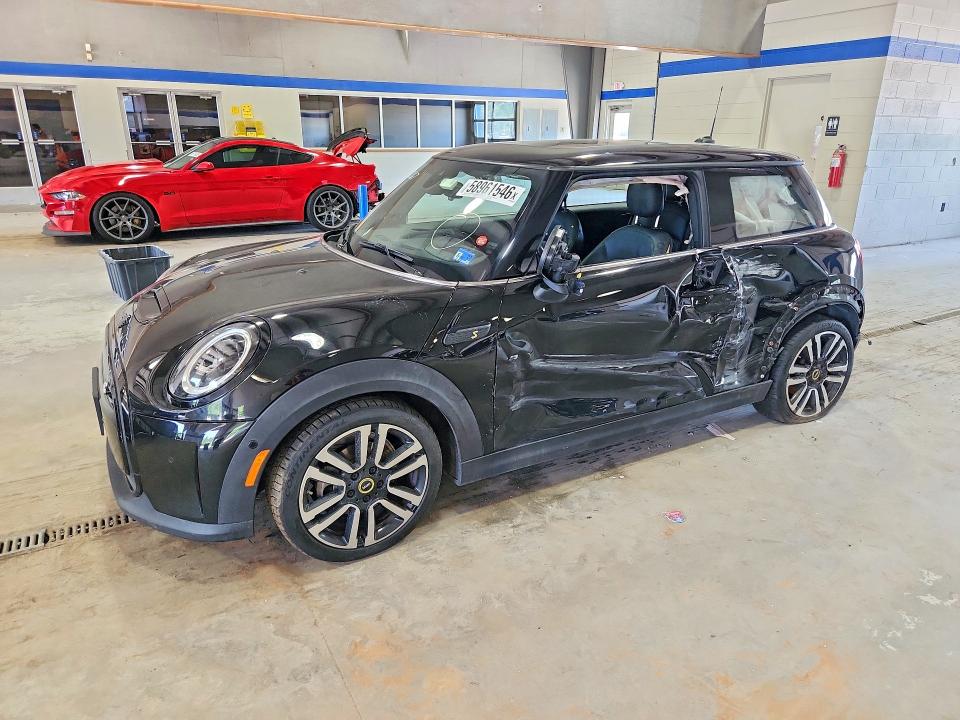 Продажа на аукционе авто 2022 Mini Cooper, vin: WMW13DJ04N2R01057, номер лота: 58961546