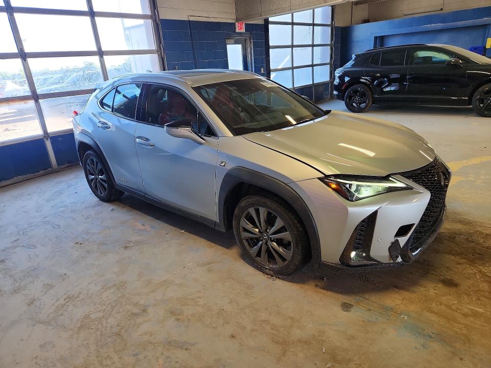 2020 Lexus Ux მანქანა იყიდება აუქციონზე, vin: JTHR9JBH1L2025325, აუქციონის ნომერი: 57765486