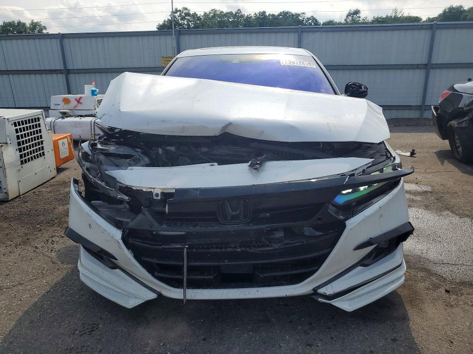 Auction sale of the 2021 Honda Accord, vin: 1HGCV2F9XMA012044, lot number: 57017416