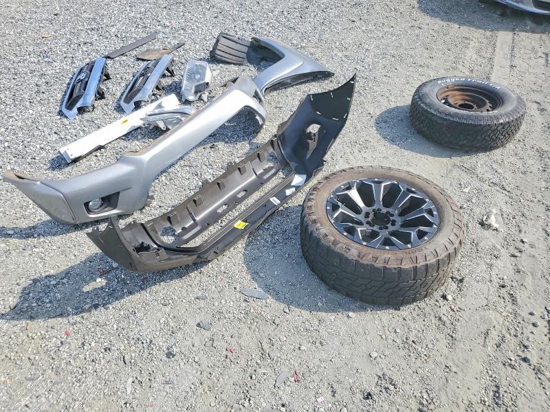 56401116 :رقم المزاد ، 3TMLU4EN3FM167195 vin ، 2015 Toyota Tacoma مزاد بيع