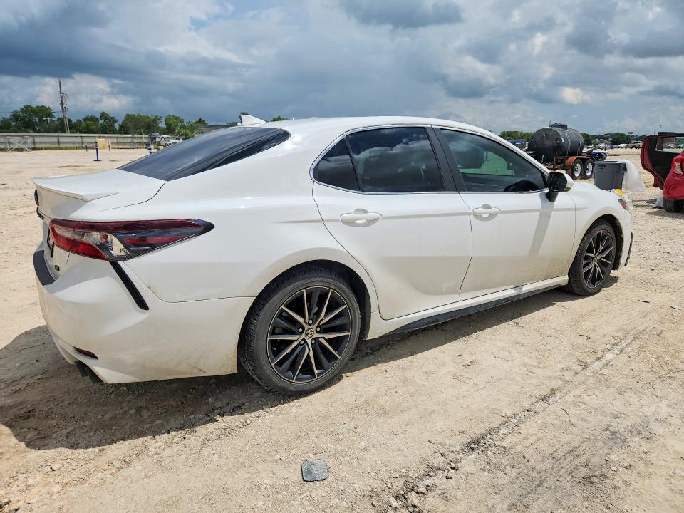 Продажа на аукционе авто 2022 Toyota Camry, vin: 4T1T11AKXNU658193, номер лота: 57554106