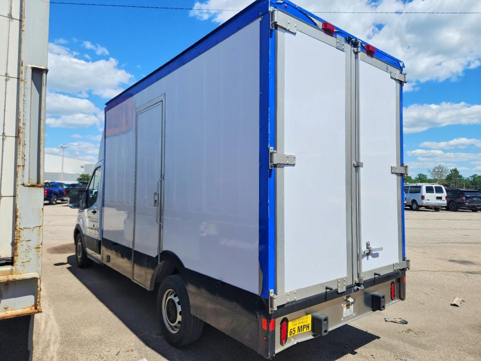 2022 Ford Transit მანქანა იყიდება აუქციონზე, vin: 1FDBW5Z82NKA39659, აუქციონის ნომერი: 54560436