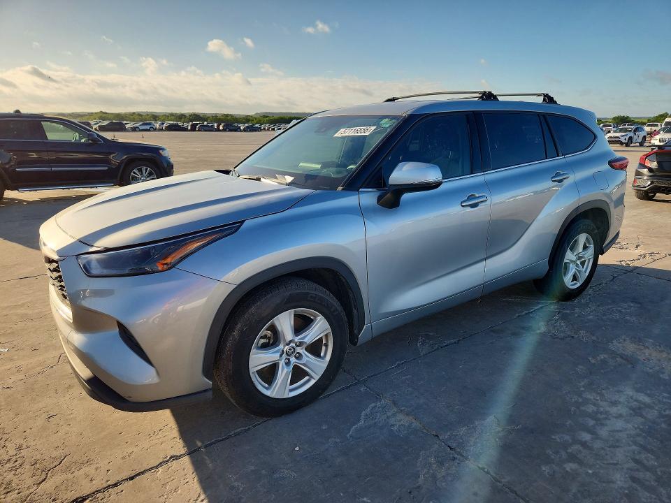 Продажа на аукционе авто 2022 Toyota Highlander, vin: 5TDCZRAH1NS550632, номер лота: 57116556