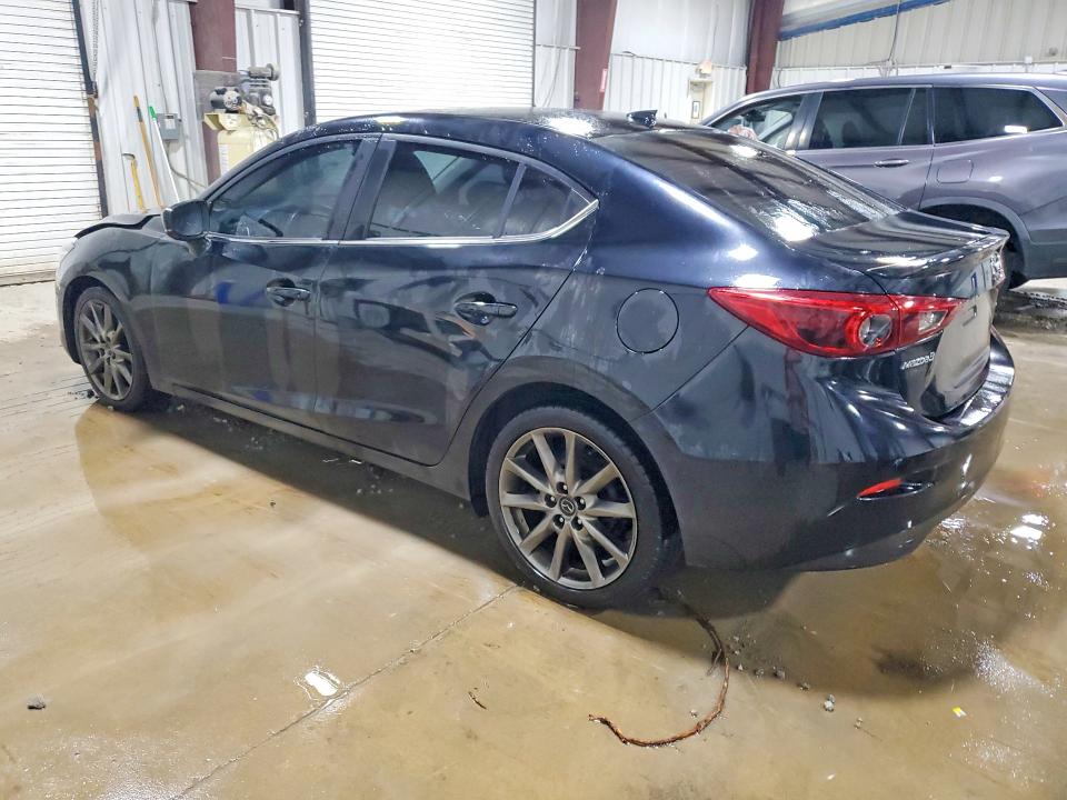 59095106 :رقم المزاد ، 3MZBN1W33JM210931 vin ، 2018 Mazda 3 مزاد بيع