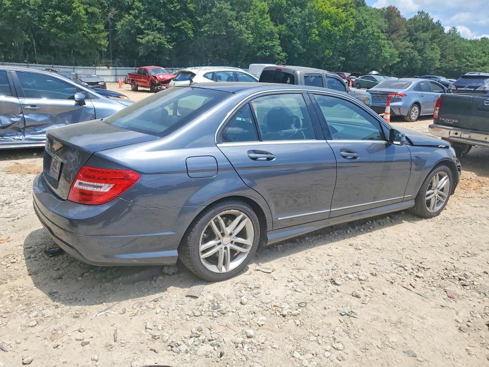 2013 Mercedes-benz C მანქანა იყიდება აუქციონზე, vin: WDDGF4HB4DA854098, აუქციონის ნომერი: 58903206